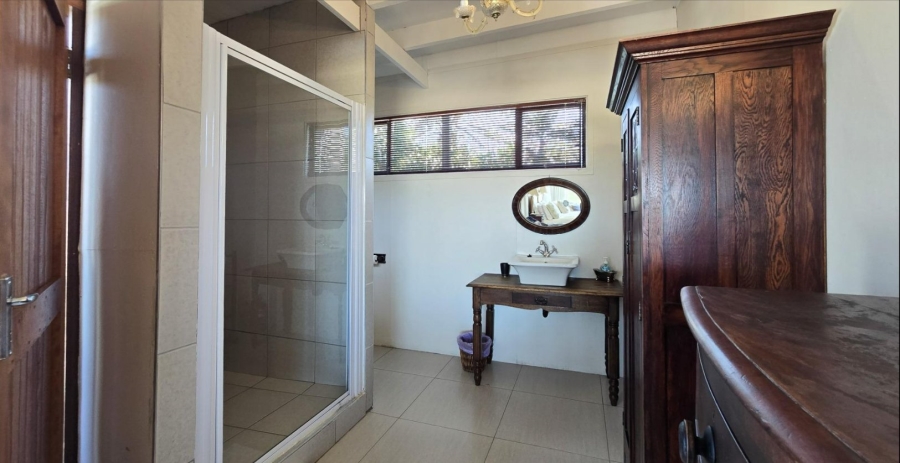 6 Bedroom Property for Sale in Blue Bend Eastern Cape